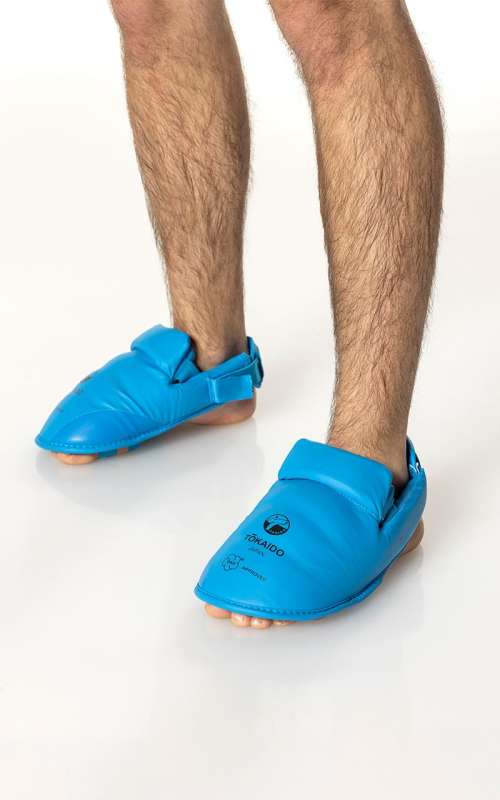 karate-kumite-fuss-schutz-